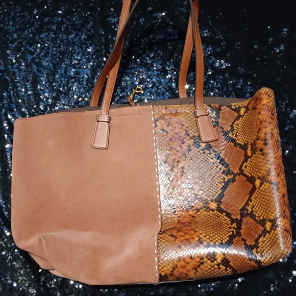 Tory Burch McGraw Tote - Picture 3 of 13